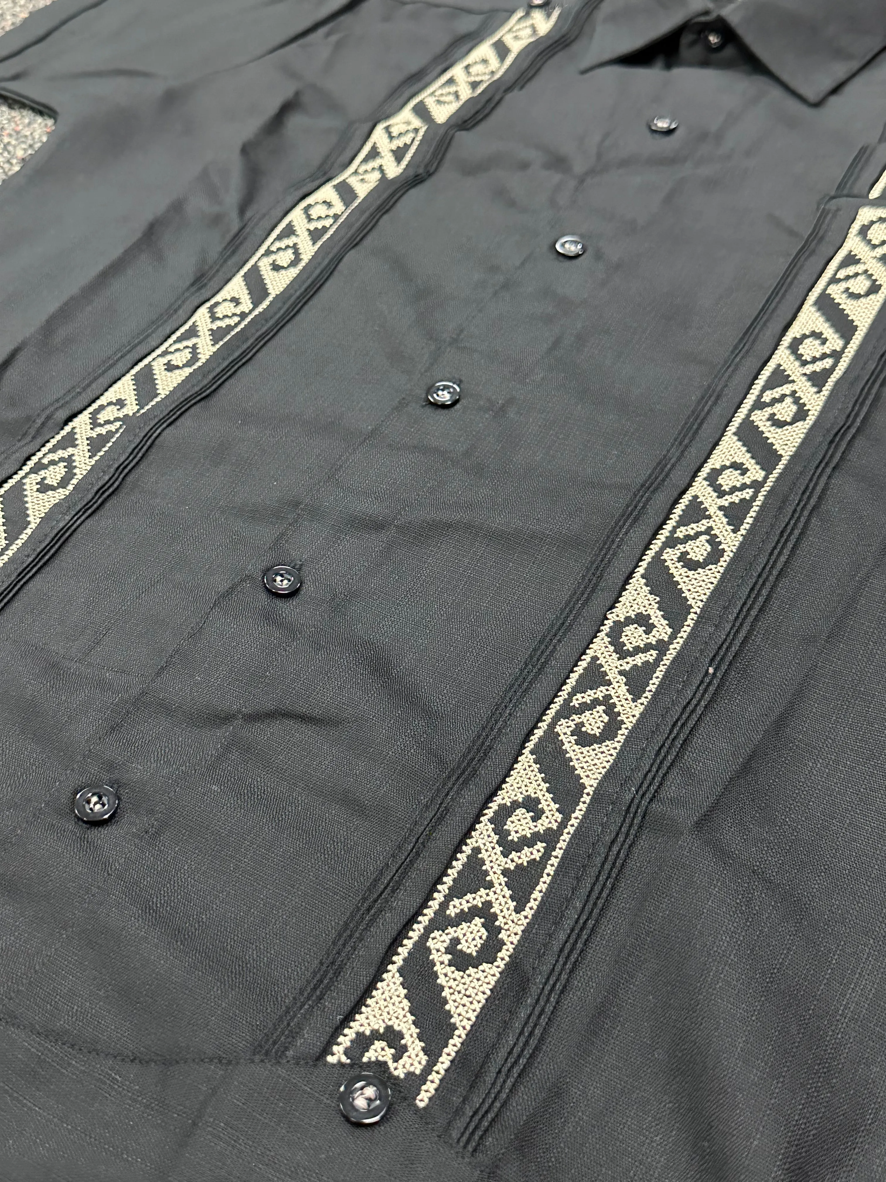 Men’s Linen Guayabera Bacalar